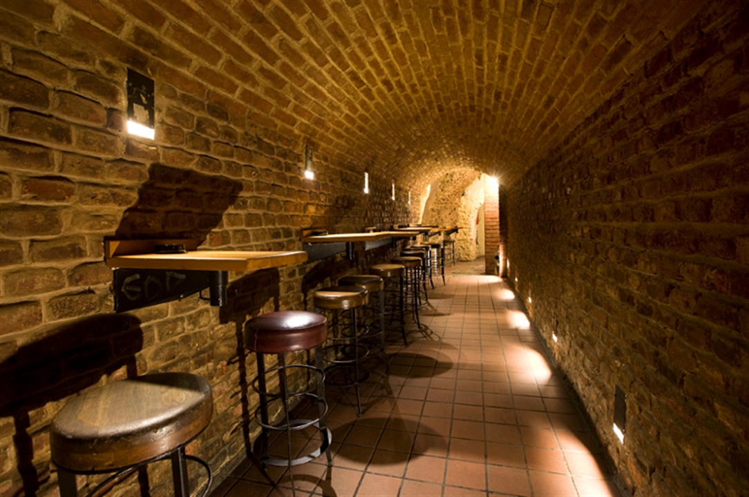 U Sudu Wine Bar Prague Stay